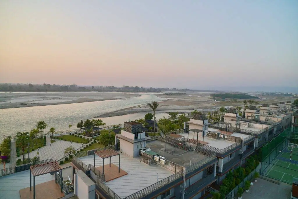 The Perfect 2–3 Day Haridwar Itinerary for Religious, Spiritual & Holi Experiences at Evaara by the Ganges