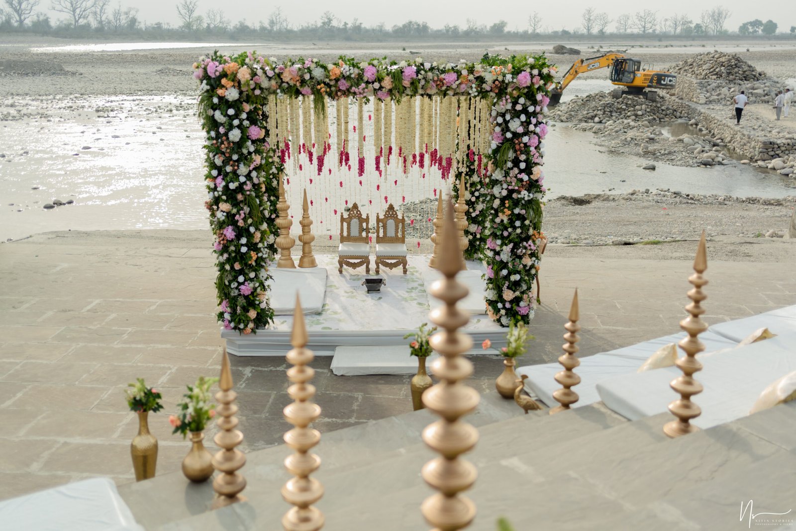 Why Evaara By The Ganges Is the Ideal Destination Wedding Venue in Haridwar